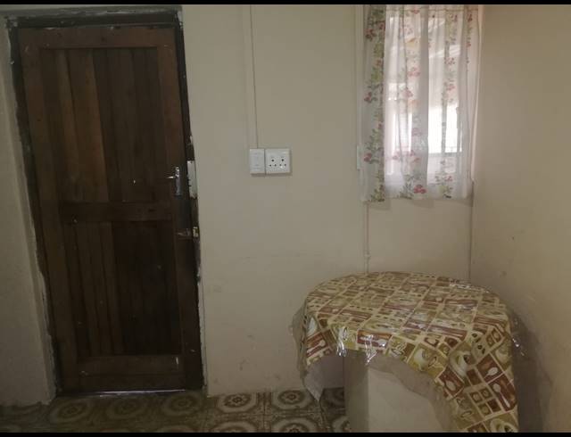 6 BEDROOM HOUSE FOR SALE IN WOODLANDS